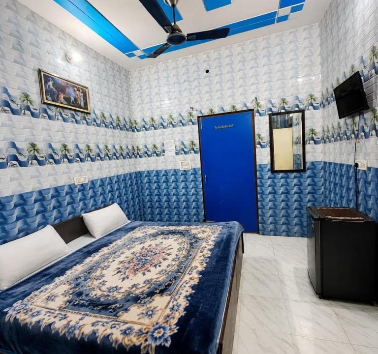 Phagwara Hotel | crown house