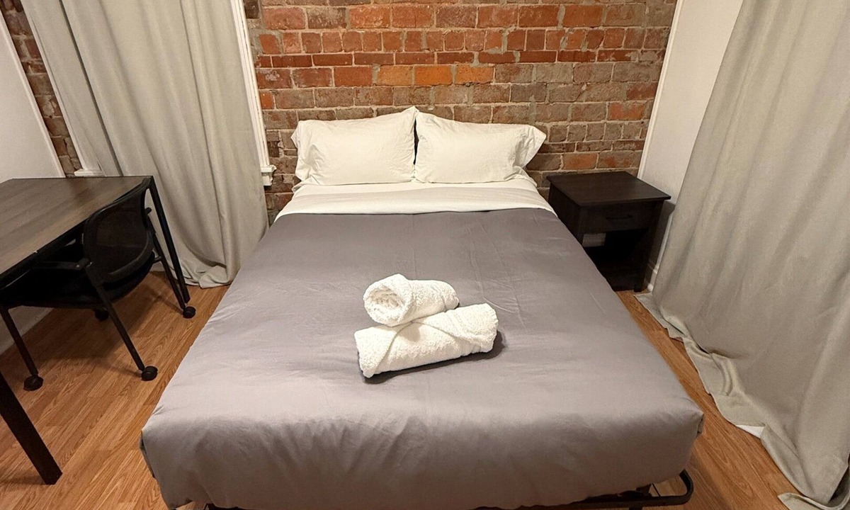 University City Apartment | Delmar Loop 2BR Work & Study Suite nr WashU