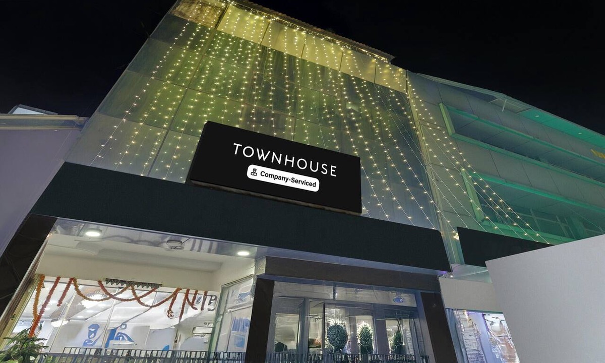 Mohali House | Deluxe Hotel Hm Crystal