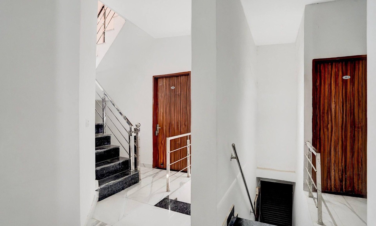 Mohali House | Deluxe Hotel Holiday Spot