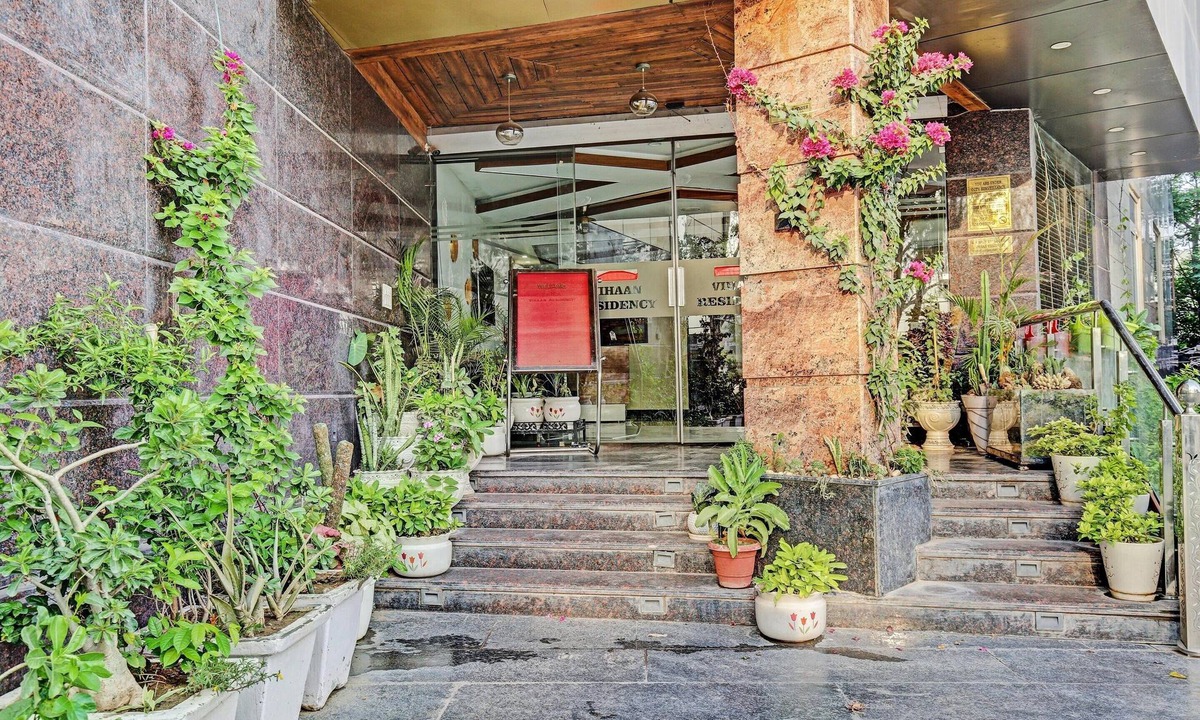 Zirakpur House | Deluxe Hotel Vihaan Residency