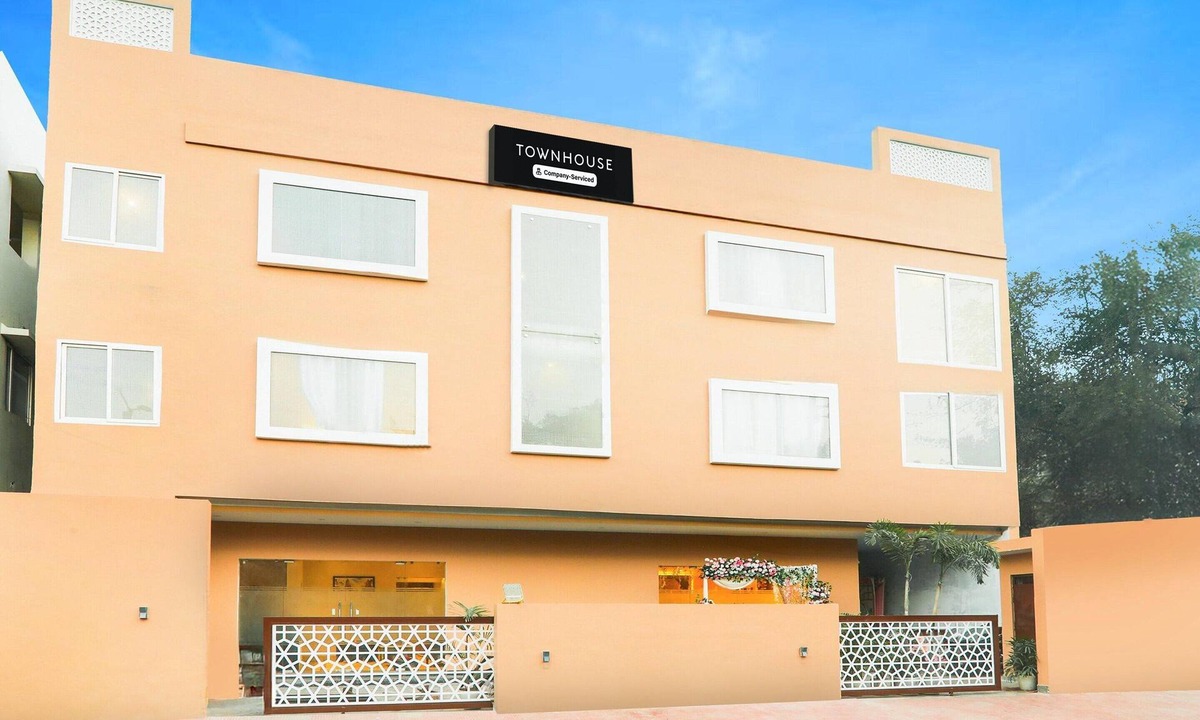 Gomti Nagar House | Deluxe Kadapa Bypass Sri Vasavee Grand