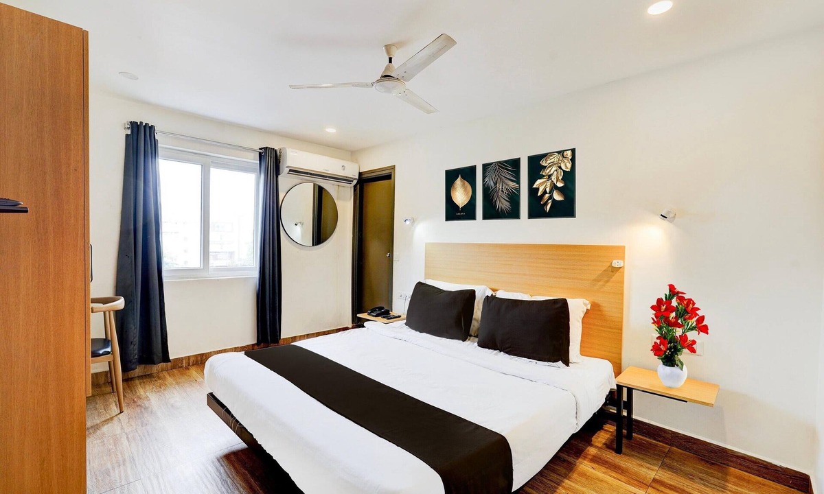 Tirupati House | Deluxe Townhouse Tirupati