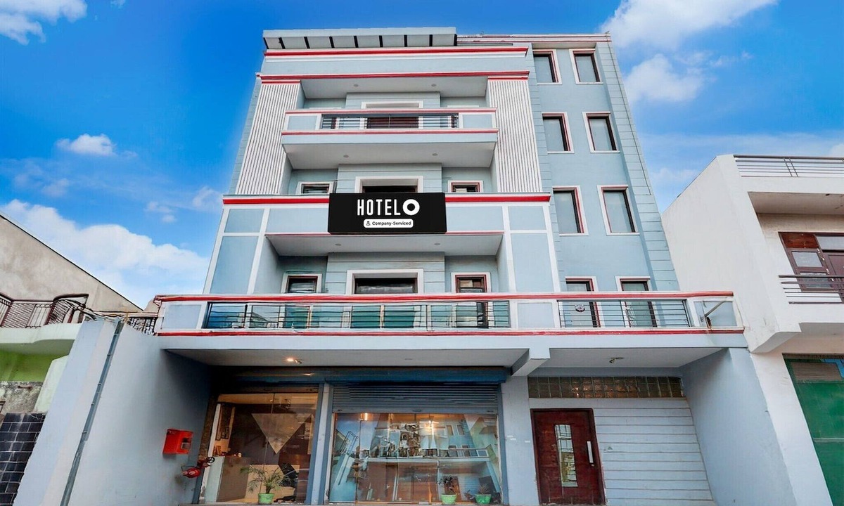 Alipur House | DeluxeHotel Dhaba