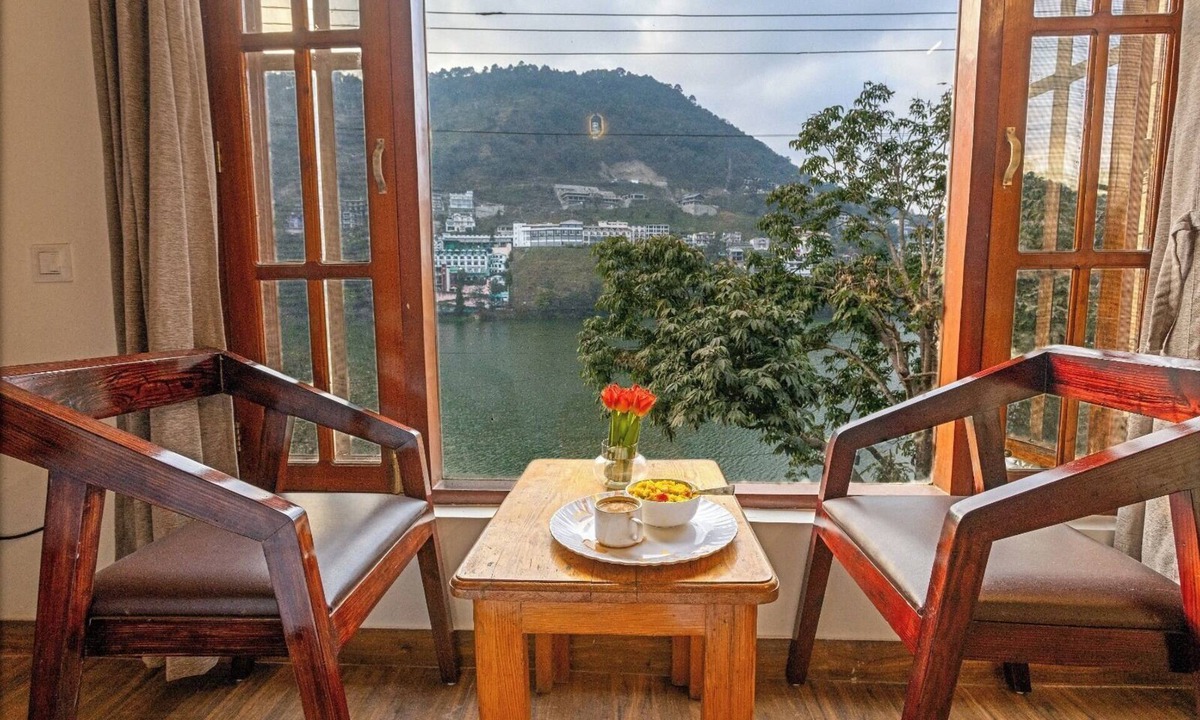 Bhimtal Hotel | Dimmys By the Lake Bhimtal
