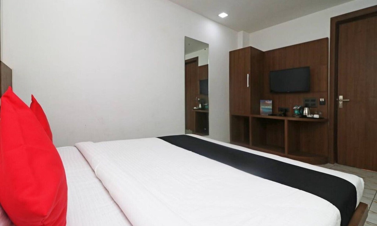 Taj Ganj House | Double Kingsize hotel suite
