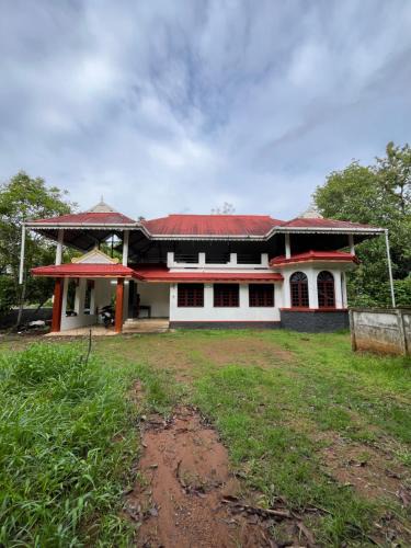 Irinjalakuda House | Dragster Heritage Villa