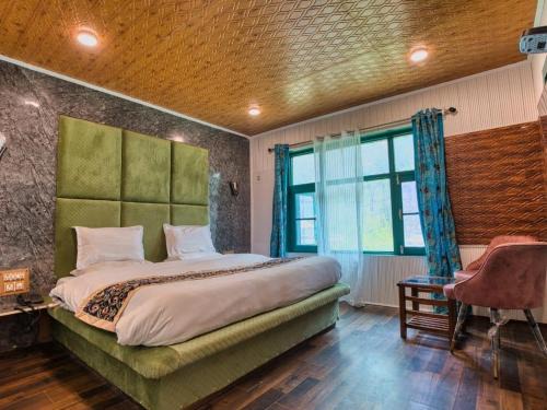 Gulmarg Hotel | D’SHIEKHS RESORT GUREZ