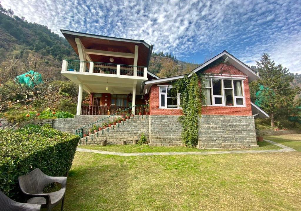 Manali Villa | EKOSTAY - White Tiger Villa