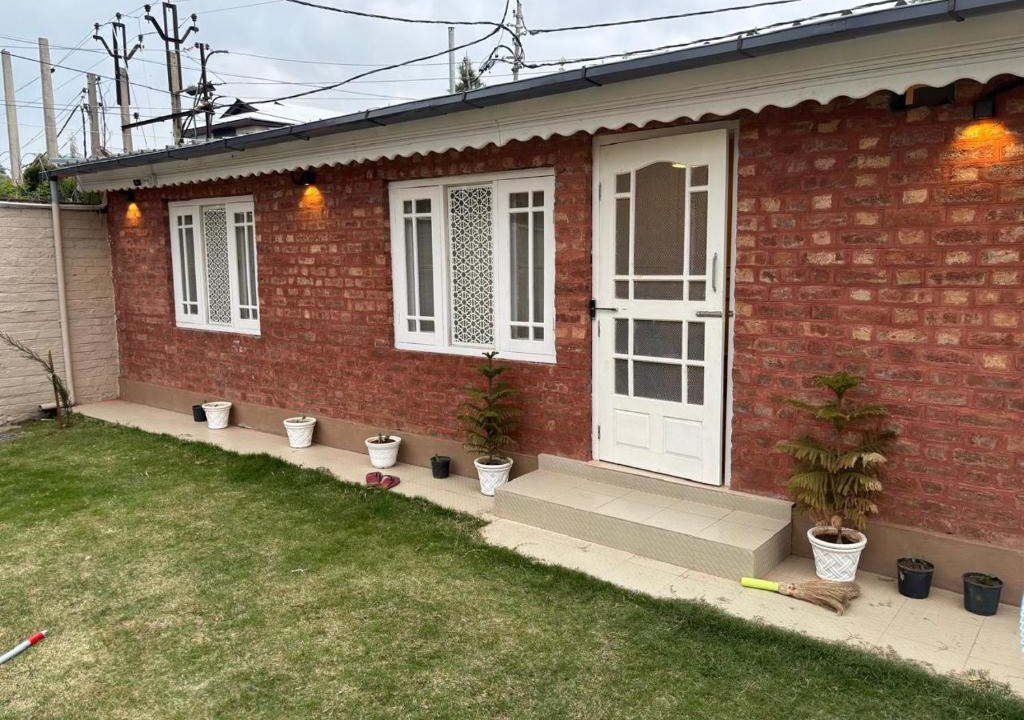 Srinagar Apartment | Engineers Retreat Near Srinagar Airport