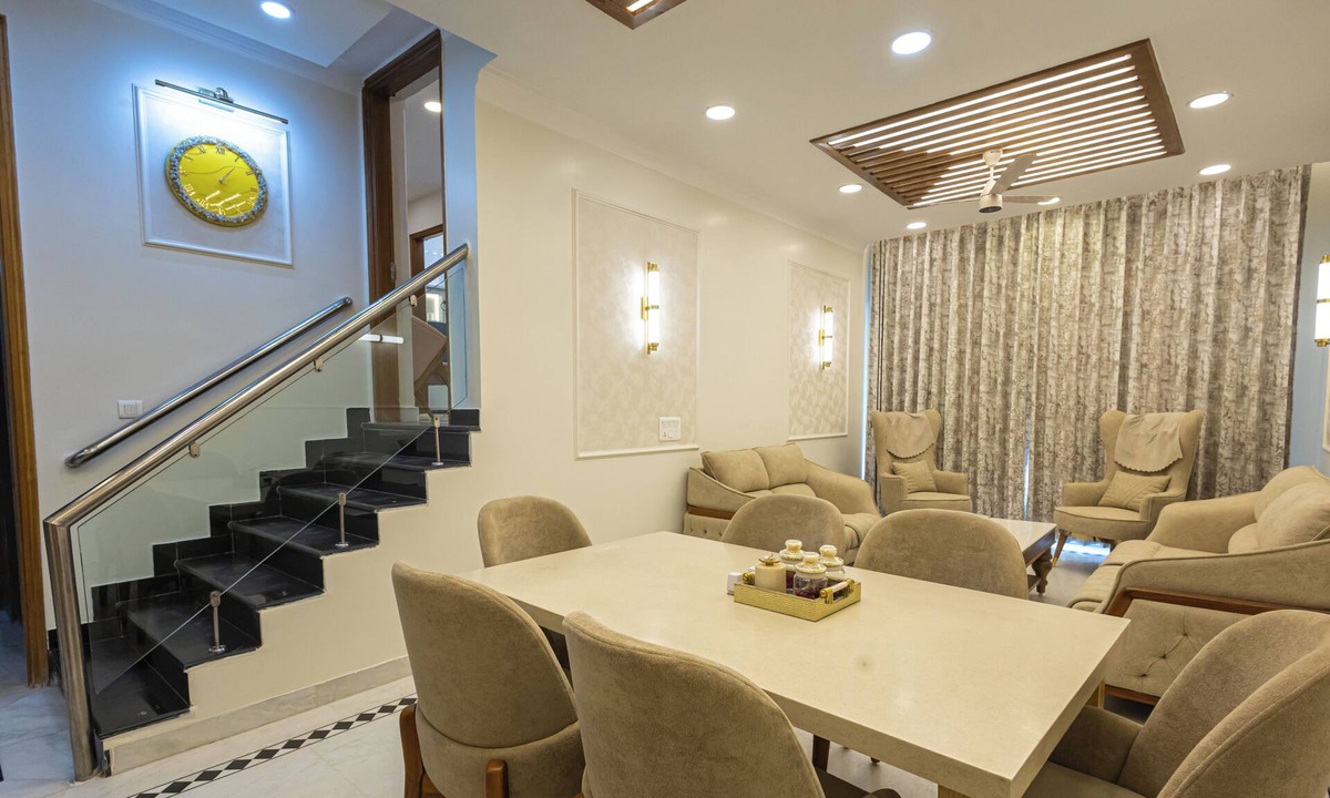 Defence Colony House | Enroot Stays