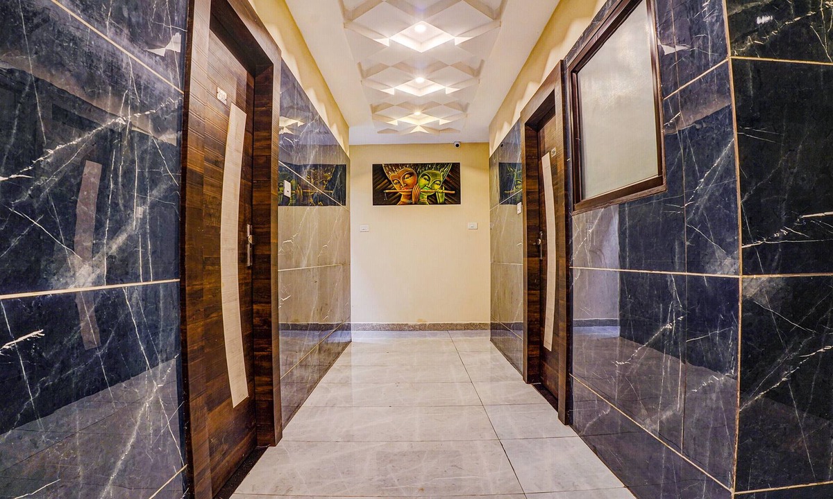 Bhopal Hotel | FabHotel Brij Residency, Vidya Nagar