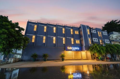 Rau Hotel | FabHotel Day2Day - Airport