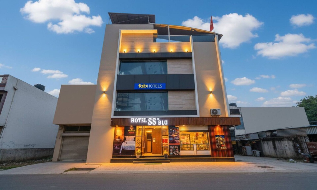 Rau Hotel | Fabhotel Ss Blue