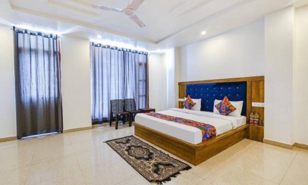 Dharampur Hotel | Fabhotel The Micky House