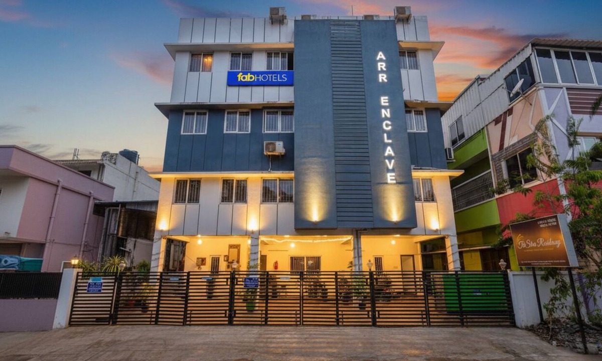 Tambaram Hotel | FabHotel Tristar Residency