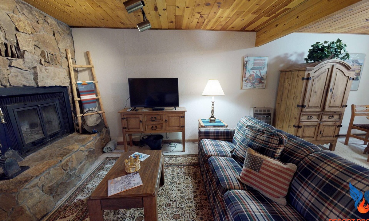 Angel Fire Condo | Fireplace | WiFi | Close to Lifts | Windchimes 204