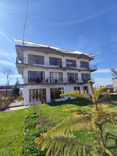 Gunehr Hostel | Flyscape