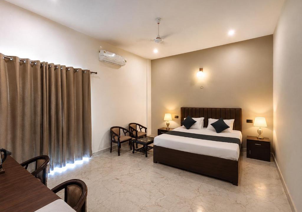 Bullawala Hotel | Glotus Hotel and Restaurant