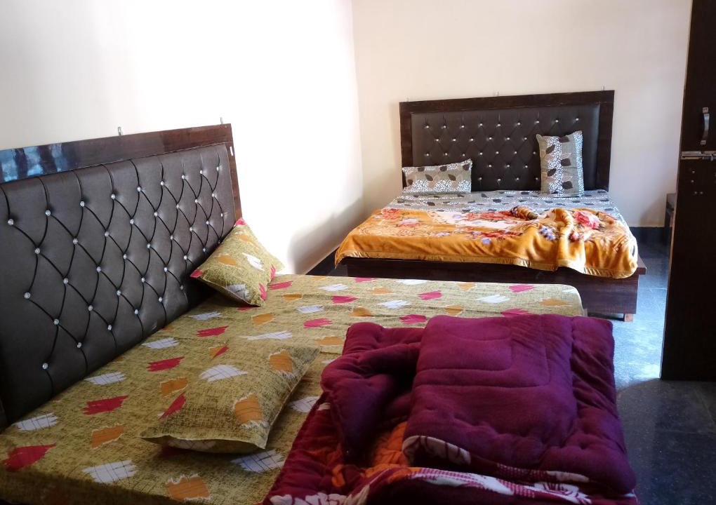 Nandaprayag Hotel | GM guest house