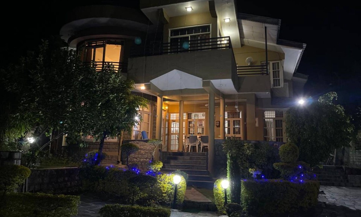 Fatehpur Hotel | Goroomgo The Sojourn, Adharshila & Gulmohar Cottages Dharamsala