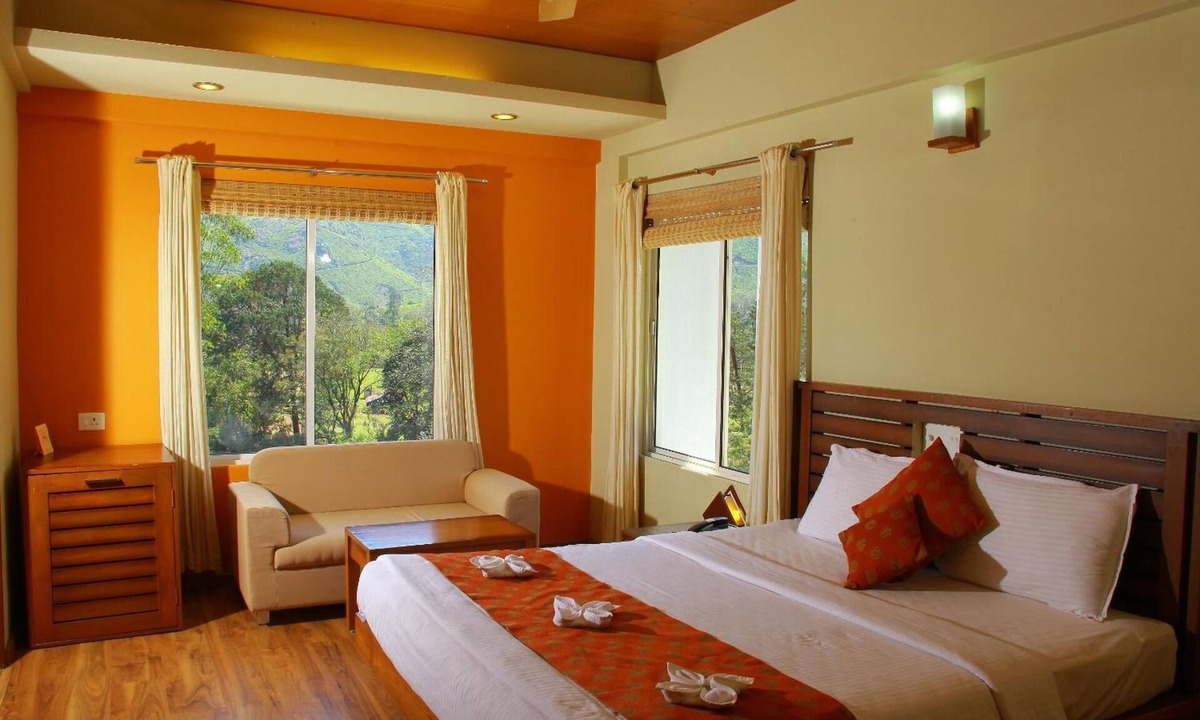 Moolakadai Hotel | Grand Plaza Munnar