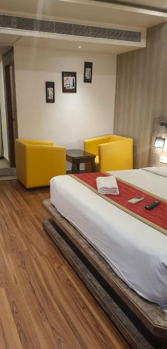 Krishnarajapura Hotel | Grand view Business hotel