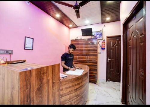 Haldwani House | Guest inn bharat mart