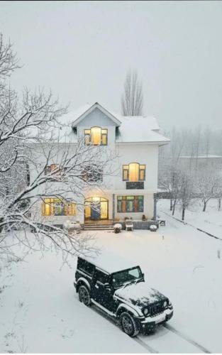 Srinagar Apartment | Gulmarg Serenity