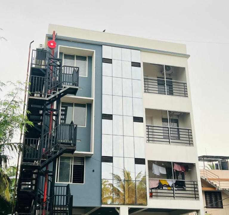 Eloor Apartment | H Halcyon Suites
