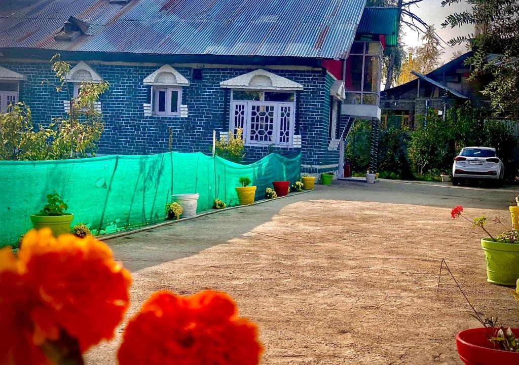 Srinagar House | Habib Guest House