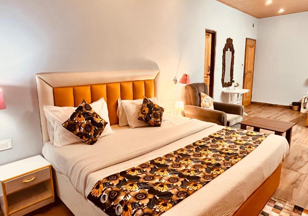 Manali Hotel | Hadimba Palace, Manali