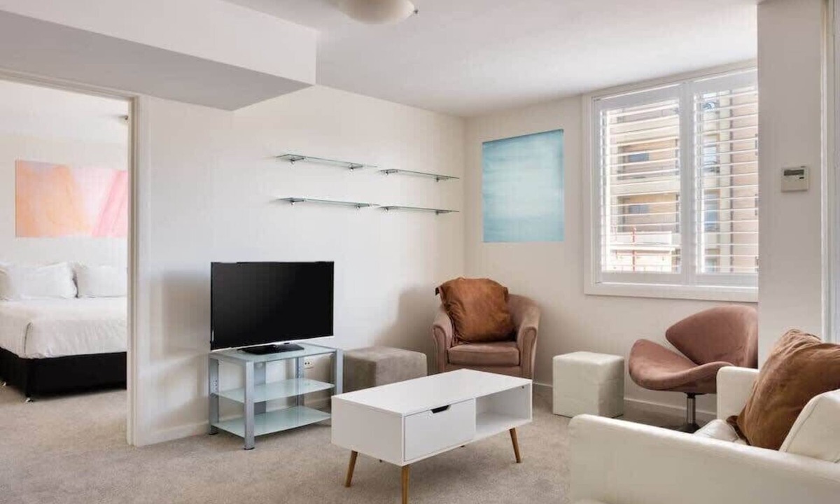 Manly Apartment | Heart Of Manly - Close to Wharf and Beach