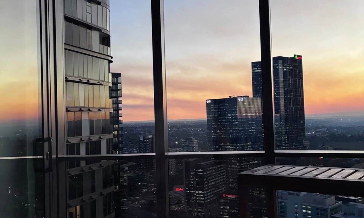 Parramatta Apartment | High Rise Luxury With Skyline Views
