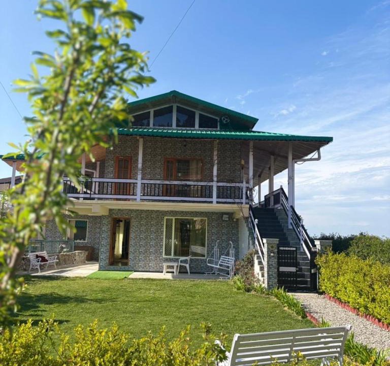 Tehri Range House | Highfield Villa