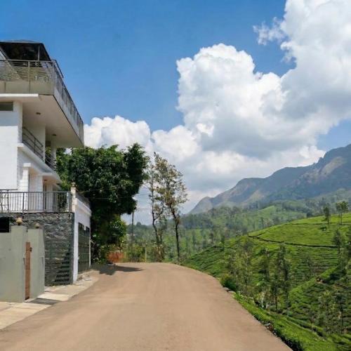 Kunnathidavaka Resort | Hill View Vythiri Holiday Home