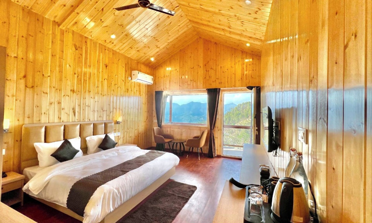Lansdowne Hotel | Hilltop Haven Hotel And Resort