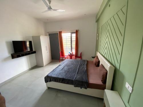 Sarkaghat House | Him View Jahu