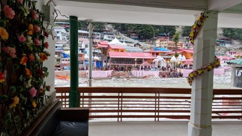 Gangotri Hotel | Himalaya Sadan