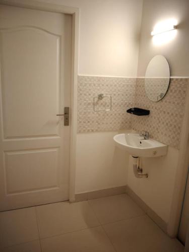 Manali Apartment | Home Stay in Puzhal