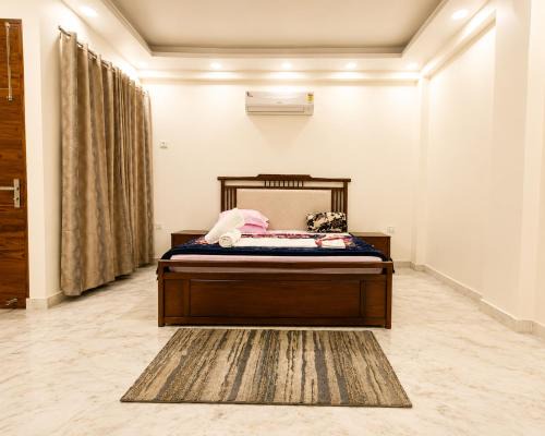Dariyaganj Apartment | Homlee Parampara 4BHK-Central DEL-Lift-Parking