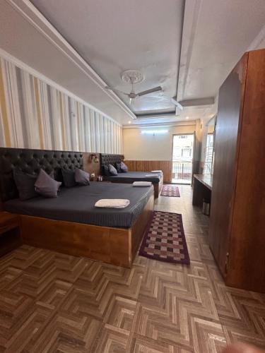 Bhagsu Nag Hotel | Honey N Spice Hotel & Restaurant