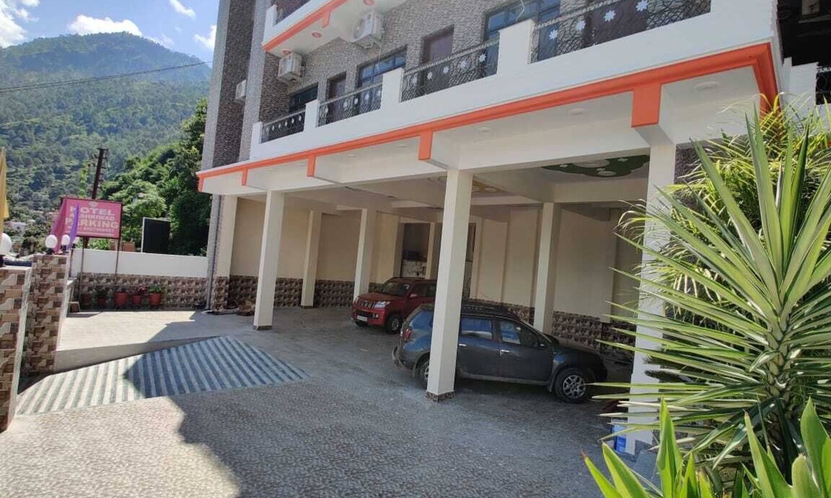Srinagar Hotel | Hotel Aashriwad