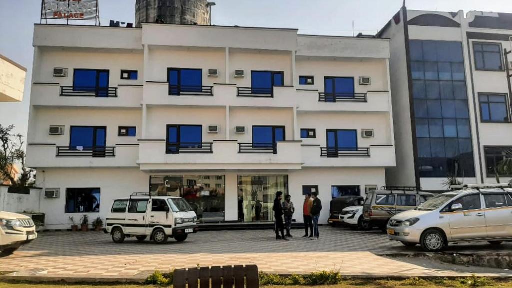 Katra Hotel | Hotel Adarsh Palace by Geetanjali Group of Hotels
