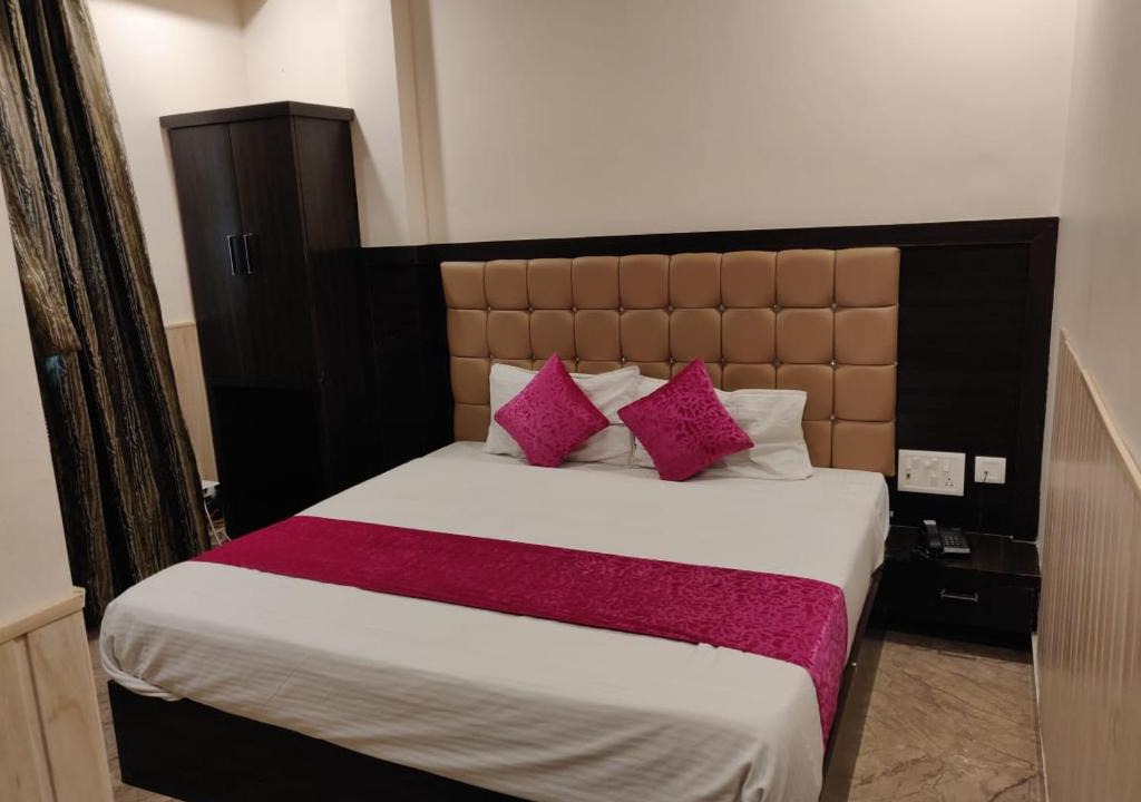 Charbagh Hotel | Hotel ALFA