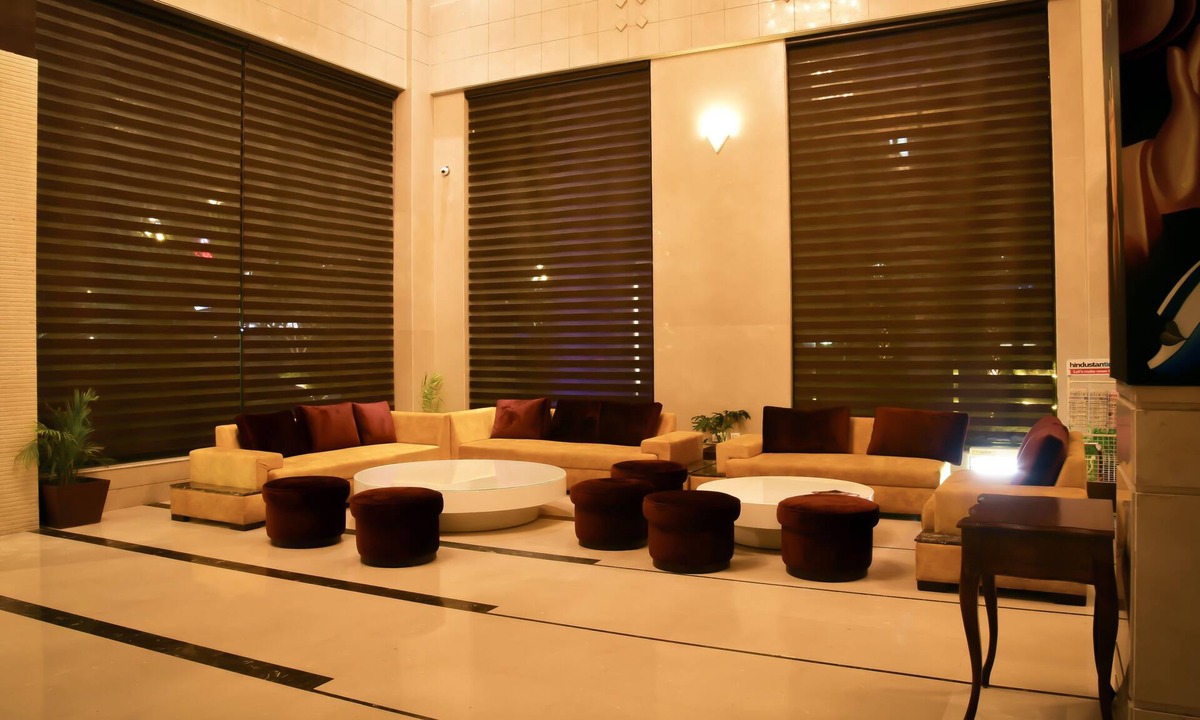Zirakpur Hotel | Hotel Almeida