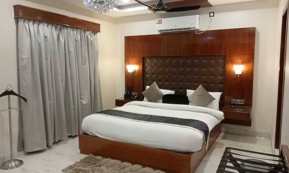 Deoghar Hotel | Hotel Baidyanath