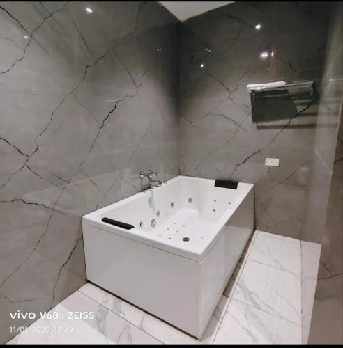 Panipat Hotel | Hotel Bhumi Residency