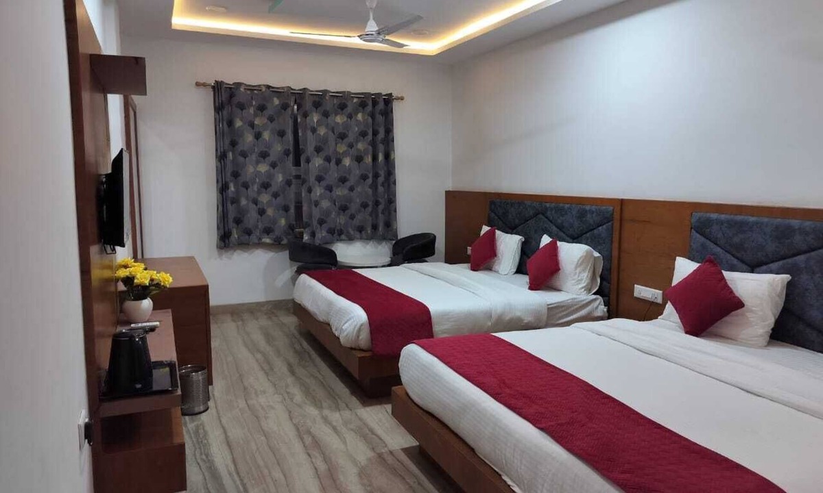 Vallabhnagar Hotel | Hotel Brij Palace And Restaurant