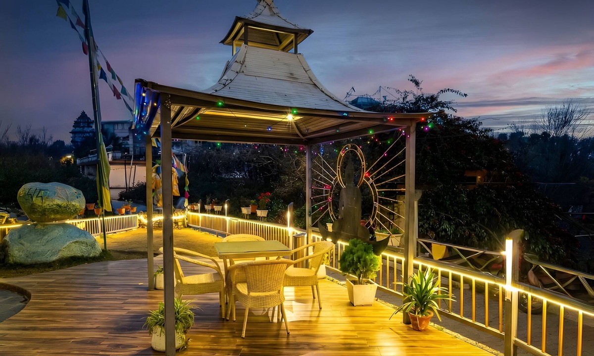 Fatehpur Hotel | Hotel Buddha House Himalayan Brothers